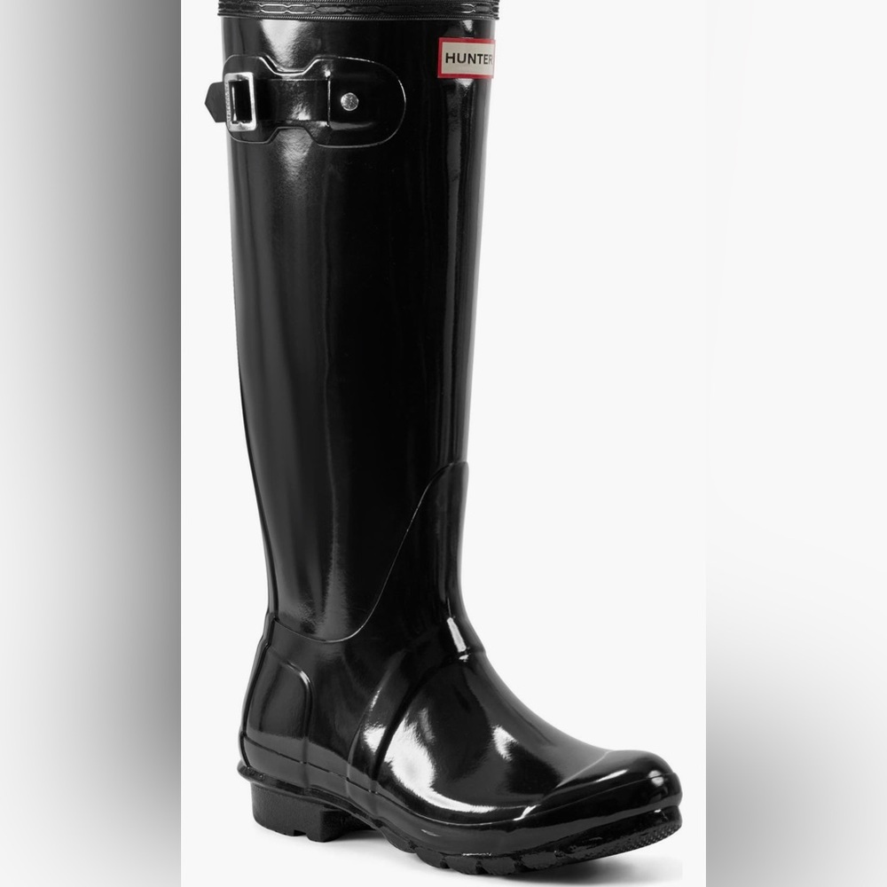 Women’s Hunter Glossy Boots & 3 pairs of socks bundle (size 10)